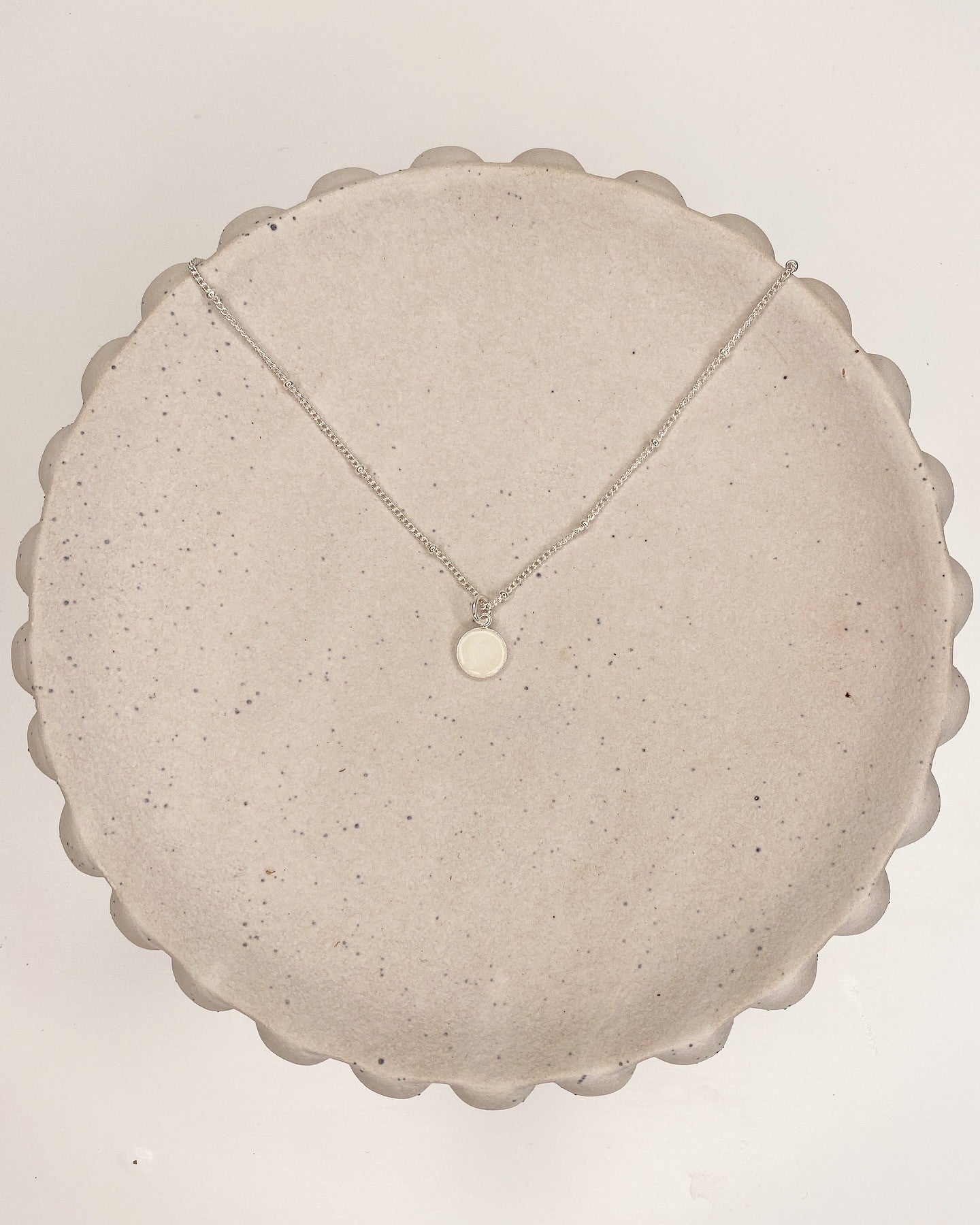 Round pendant